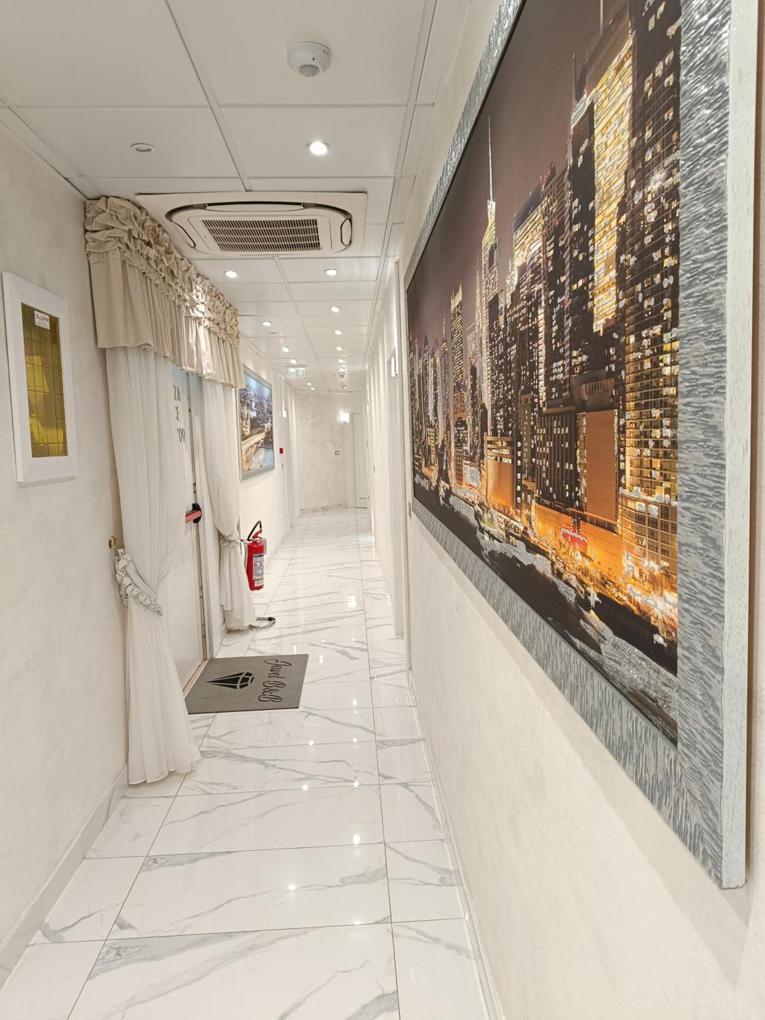 Hotel Paradise Порто Чезарео Екстериор снимка